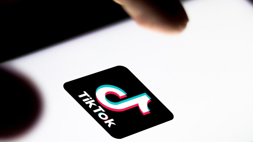 The Benefits of Using TikTok Analytics to Boost Your Performance and Followers